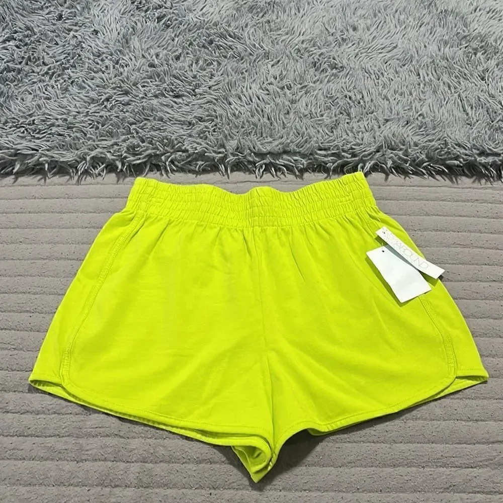 abound | Dolphin Hem Shorts In Green Praire